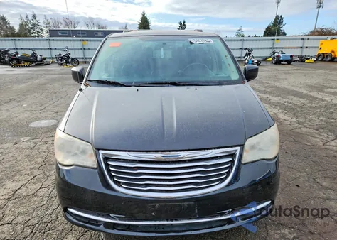 2012 Chrysler Town & Country Touring z USA, uszkodzony, nr VIN 2C4RC1BG9CR226479